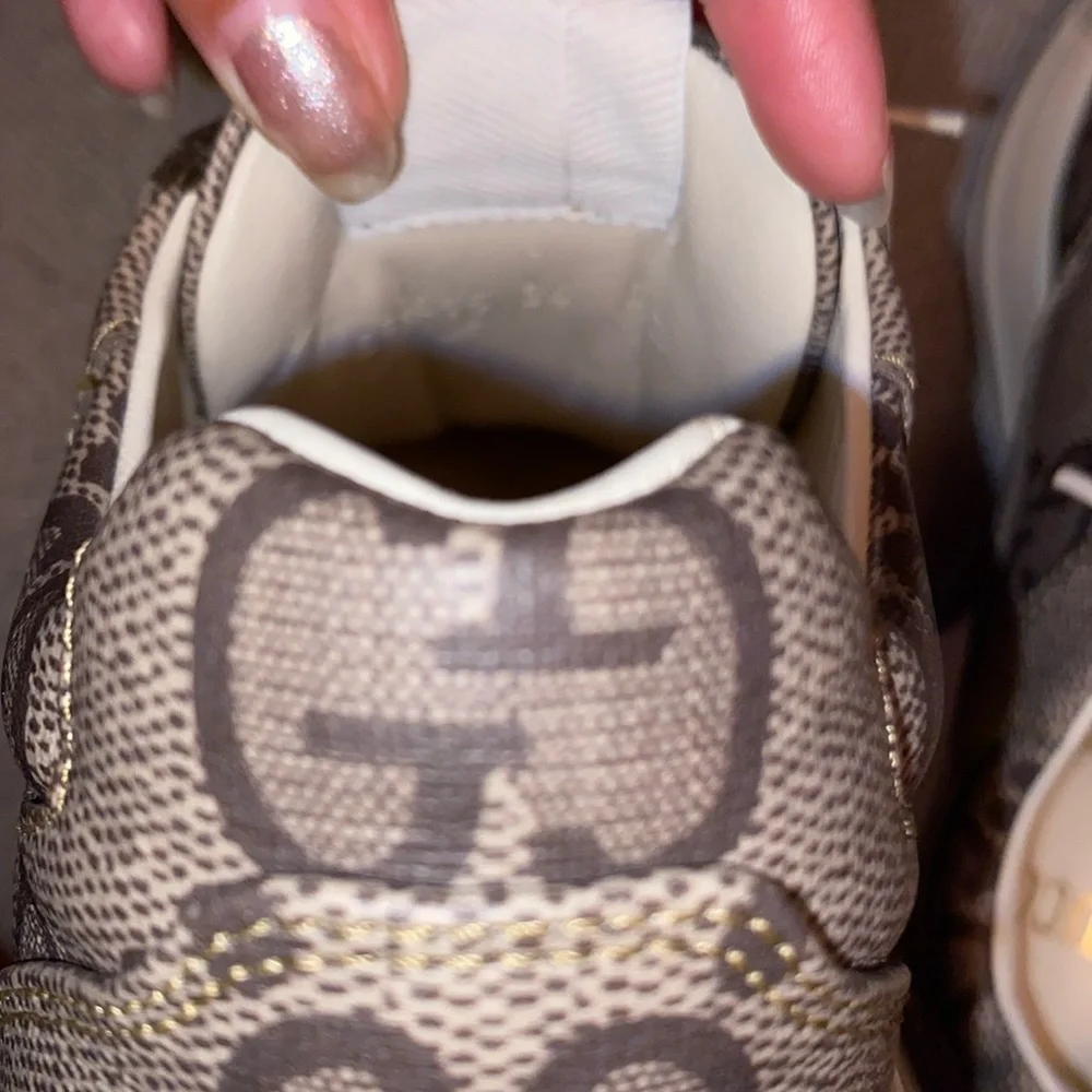 Gucci Macro Supreme Beige Ebony low top Sneakers - Picture 11 of 17